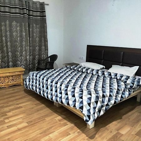 Apartamento Lynx Near Leh Airport Exterior foto