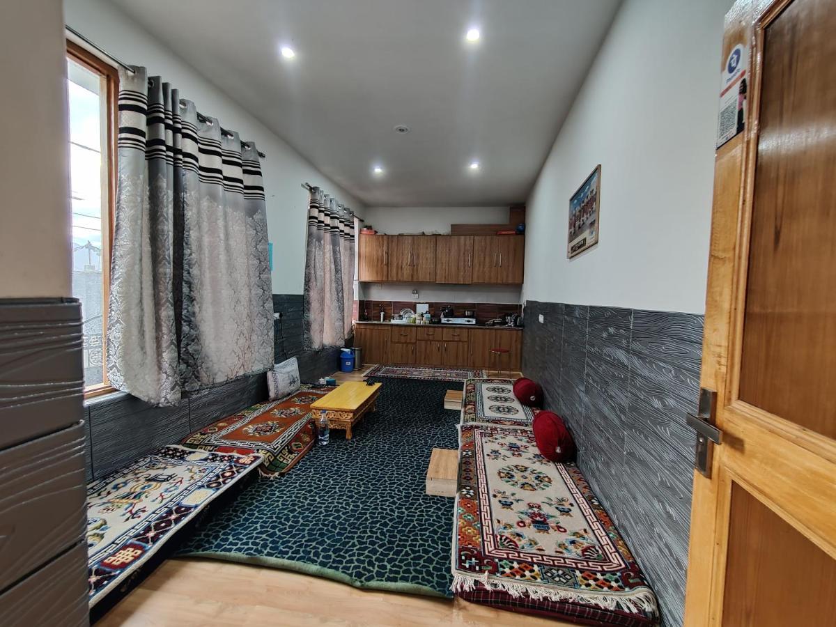 Apartamento Lynx Near Leh Airport Exterior foto