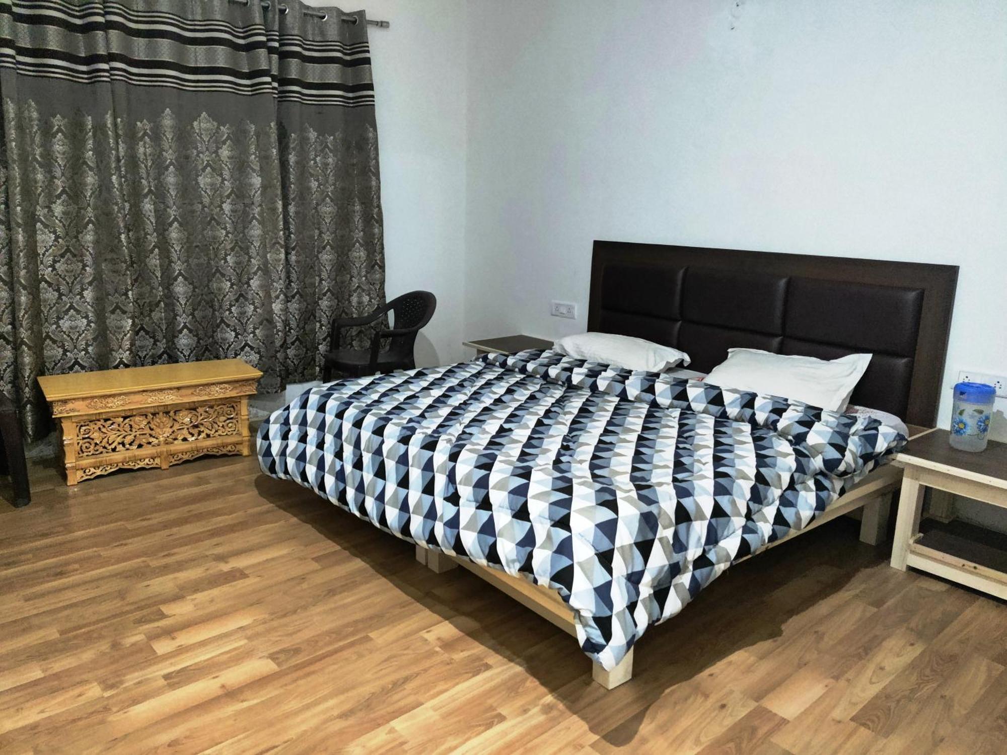 Apartamento Lynx Near Leh Airport Exterior foto